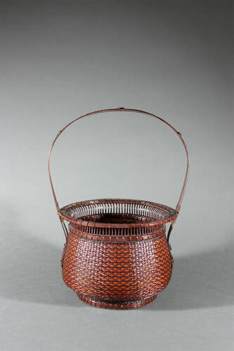 Wide Rim Chidori Spiral Flower Basket