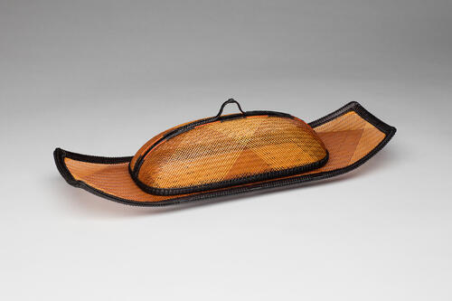 Transparent Twill-plaited Offering Tray with Contrasting Colors