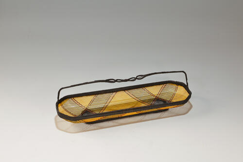 Transparent Twill-plaited Offering Tray with Diagonal Pattern